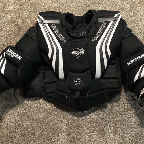 Black Senior Ventus SLR Pro Carbon Chest and Arm Protector Goalie Chest Protector Pro Stock