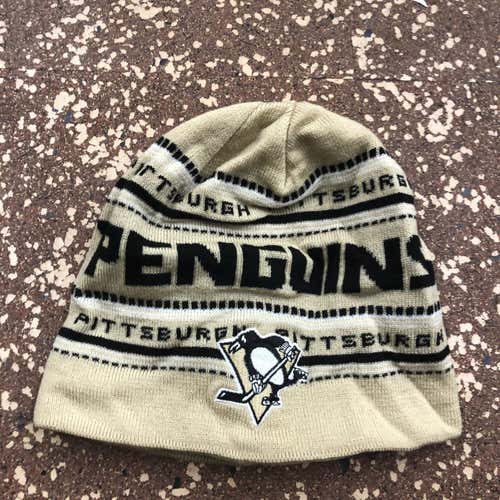 Pittsburgh Penguins Reversible Winter Beanie Hat
