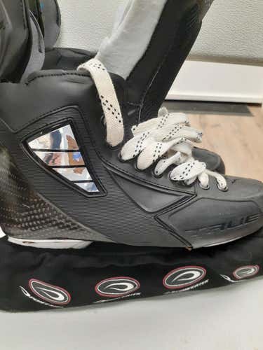 True Skates Pro Return (L) 8.5 Reg (R) 9.0 Regular