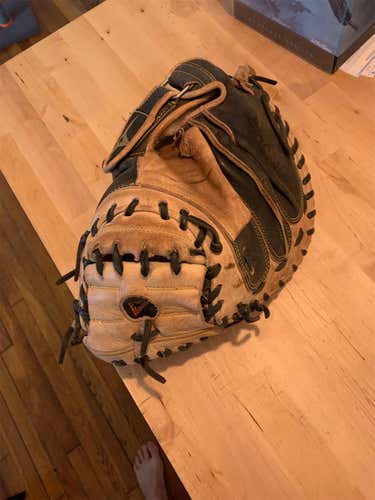 CM3000SBT Baseball Glove 33.5"