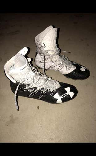 Adult Under Armour size 10