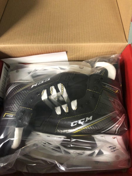 New Junior CCM Tacks 9060 Hockey Skates D&R (Regular) Size 4