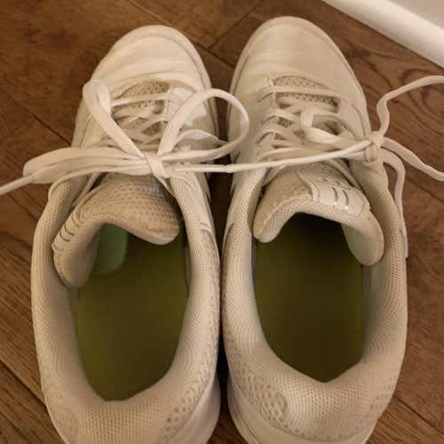White Unisex Youth Armour Cleats Size 7 Women’s 5 Girls