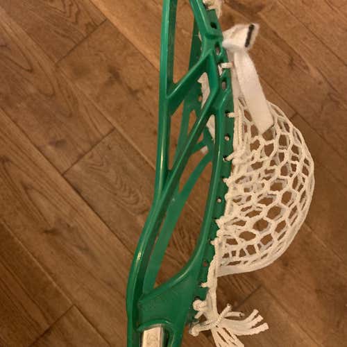 Complete Stick With Nike Lakota Head