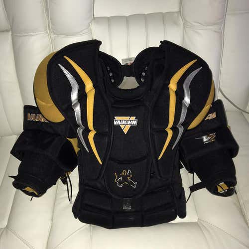 Senior Small Velocity V7 XF Pro Chest and Arm Protector Goalie Chest Protector