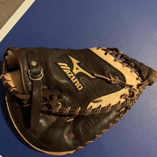High School/College Mizuno Catcher's Glove 33.5"