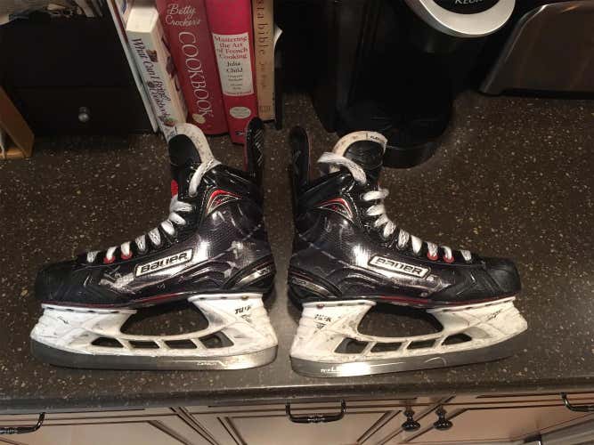 Senior Vapor X900 Hockey Skates D&R (Regular)  Size 6