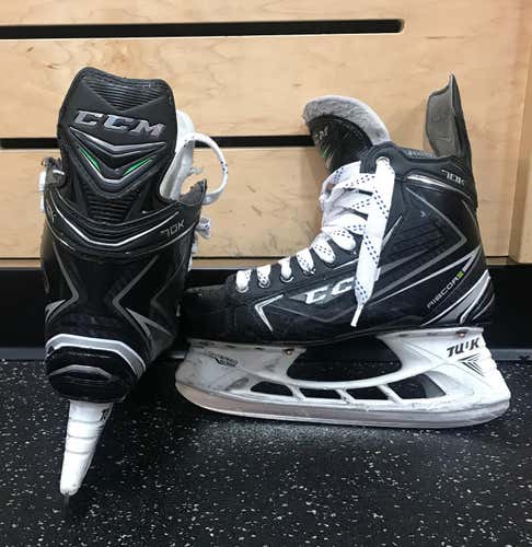 Senior CCM RibCor 70K Hockey Skates D&R (Regular) Size 7