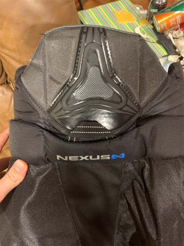 Black Senior Medium Nexus N8000 Hockey Pants