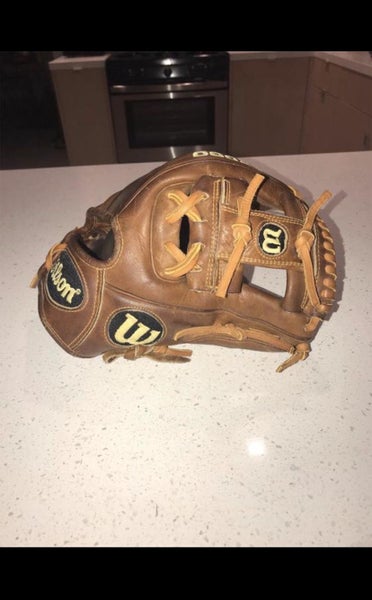 A2000 Baseball Glove 11.5"