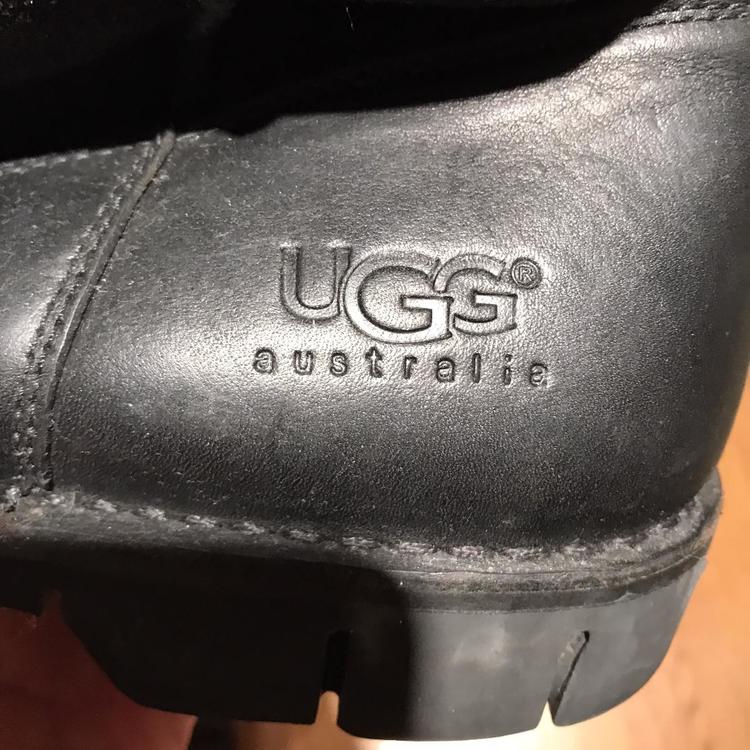 ugg beacon boot mens