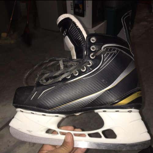Senior Supreme 160 Hockey Skates D&R (Regular) Size 9