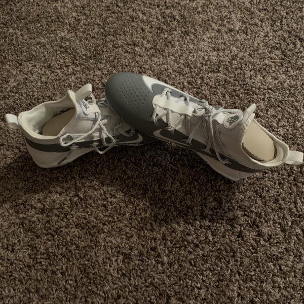 White Men's Men's 10.5 (W 11.5) Nike