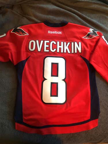 Alex Ovechkin Washington Capitals Reebok hockey jersey — senior small