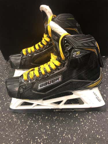 Senior Supreme 2S Pro Goalie Skates D&R (Regular)  Size 7
