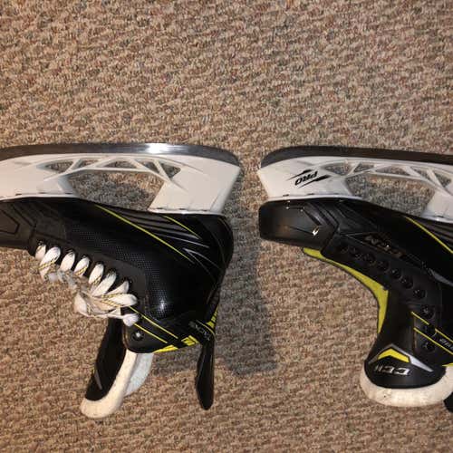 Senior Tacks 3092 Hockey Skates D&R (Regular)  Size 10