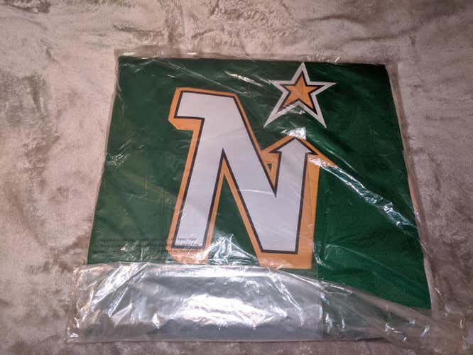 Brand New Minnesota North Stars Jersey - Size Large