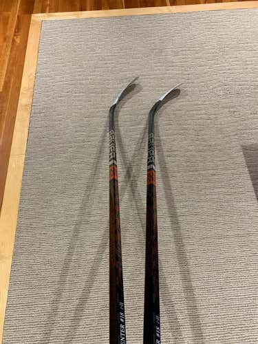 Senior Supreme 2S Pro Hockey Stick Mid Pro Stock