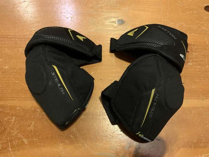 Black Large Easton Arm Pads
