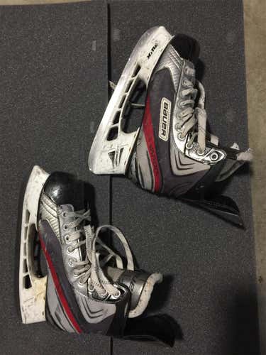 Senior Vapor Hockey Skates D&R (Regular)  Size 9.5
