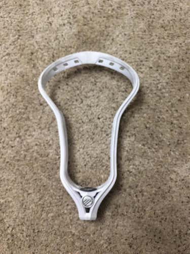 Maverik Kinetik White LN Will Trade For Command Low