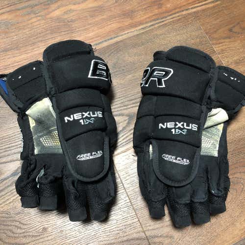 Black Senior Nexus 1N Gloves 14"