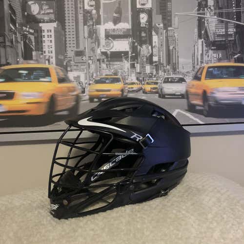 TEAM NIKE Matte Black R