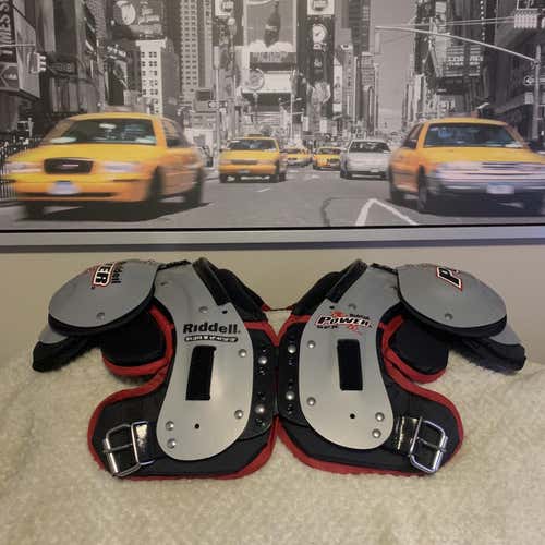 New Medium Riddell Shoulder Pads