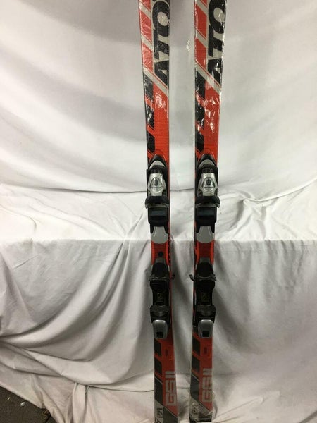 New Atomic ski,170 cm with used Rossignol bindings, pre season sale. No Trades