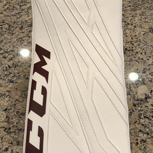 Semyon Varlamov CCM E FLEX 4 Blocker Pro Stock