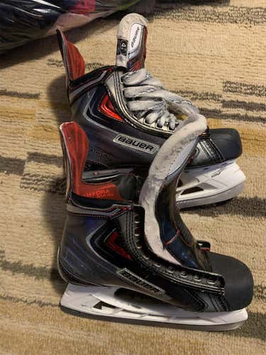 Junior Vapor APX2 Hockey Skates D&R (Regular)  Size 4.5