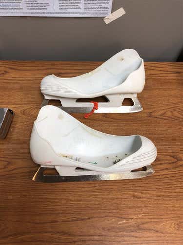 Used Goalie Cowlings Size 7