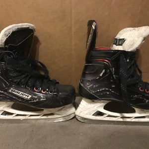 Junior Bauer Vapor X Shift Hockey Skates D&R (Regular) Size 4.5