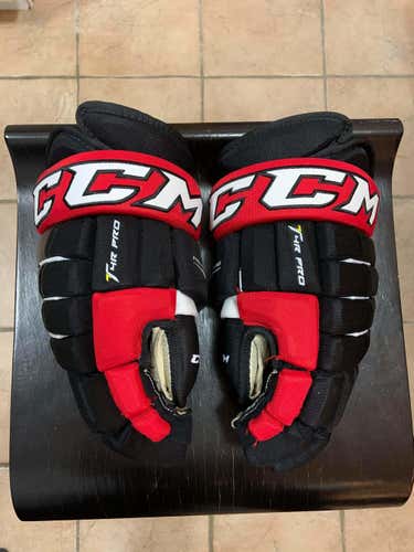 Black/Red Senior CCM HG 4 Roll Pro Gloves 14"
