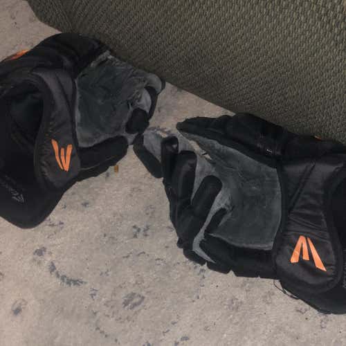 Black  Easton Gloves 14" Pro Stock