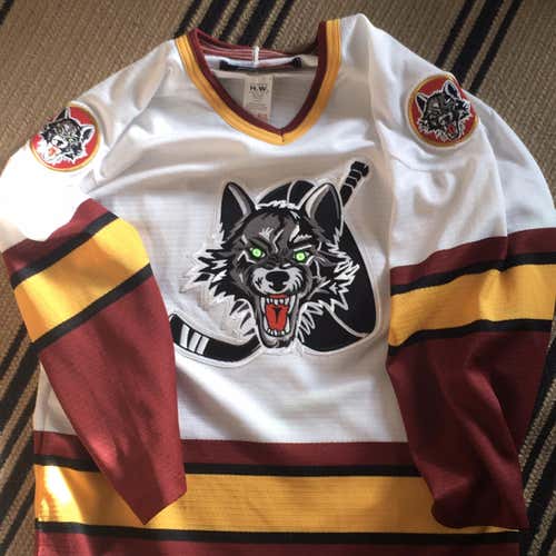 [Great Condition!] SP Chicago Wolves Jersey Adult Small