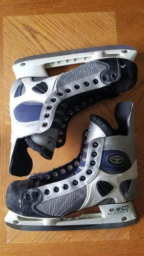 Senior CCM Hockey Skates D&R (Regular) Size 9.5