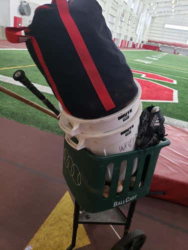 High School/College Right Handed Rawlings Baseball Glove 11.75"