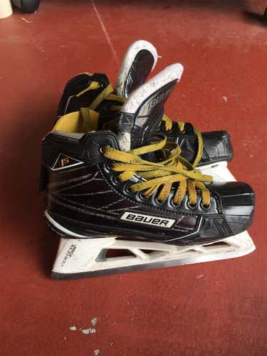 Junior Supreme 1S Hockey Goalie Skates D&R (Regular)  Size 4