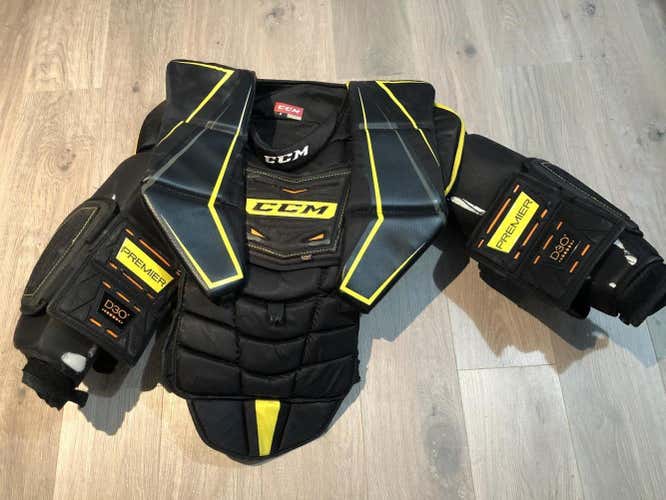 CCM Premier D30 Sr Large Pro Stock Goalie Chest Protector