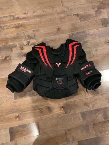 Black Senior Medium V6 2200 Pro Goalie Chest Protector Pro Stock