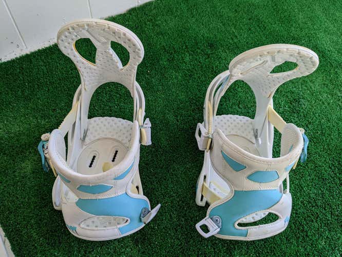 Women's Large Burton Citizen Snowboard Bindings