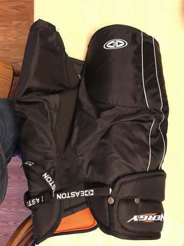 Black Senior Large Synergy 300 Hockey Pants