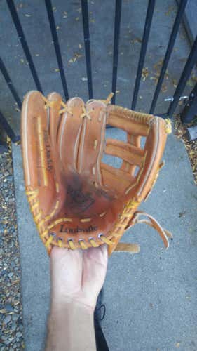 Louisville Slugger Left Handed Softball Glove 13"