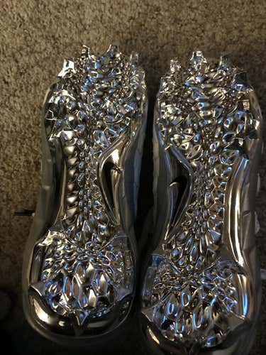 Nike Huarache cleats below clearance size 10