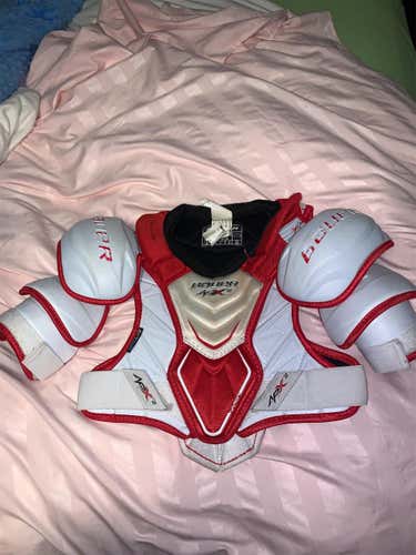 Junior Large Vapor APX2 Shoulder Pads