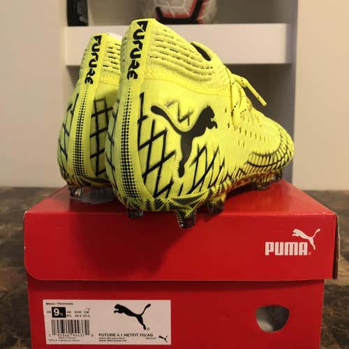 Yellow Men's 9.5 (Women's 10.5) Future Cleats