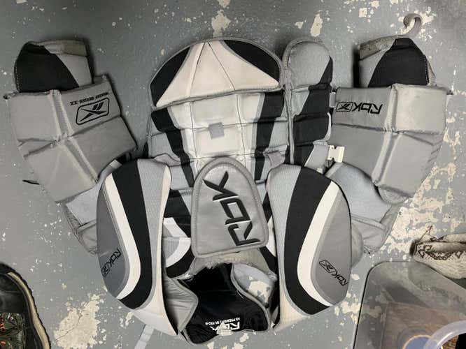 Gray Senior Medium Reebok 9K Goalie Chest Protector