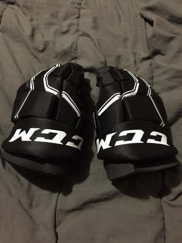 New CCM Qlt250 SR Gloves 13"