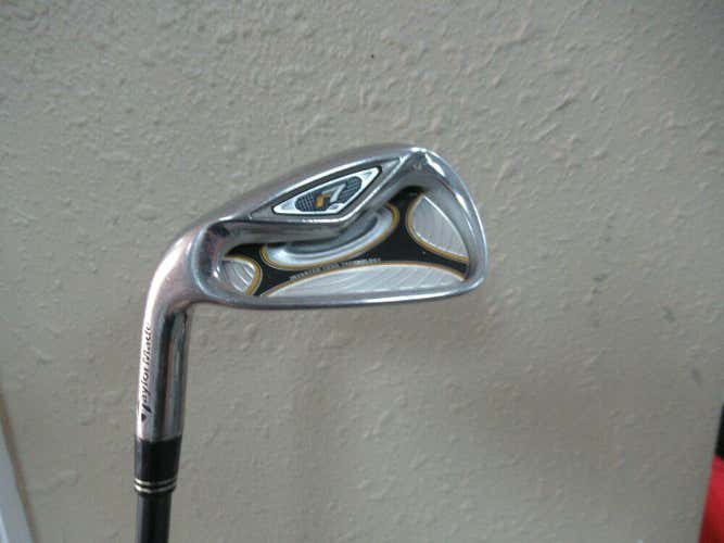 LEFT HAND TAYLORMADE r7 IRON SET  4- PW FACTORY GRAPHITE  REG FLEX NEW GRIPS